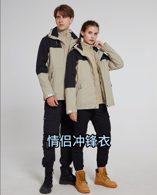 外衣：150D高彈春亞紡-100%聚酯纖維內(nèi)膽：300克雙面搖粒絨-100%聚酯纖維防水5000/透氣2000/防風(fēng)/保暖/三合一男女同款沖鋒衣登山服，奧特萊斯定制款防寒保暖情侶套裝沖鋒衣。